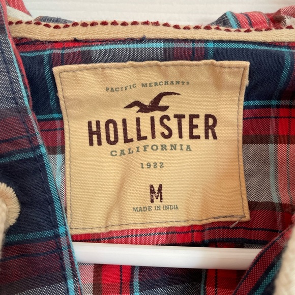 Hollister button down shirt with hood in checkered pattern - Picture 3 of 3